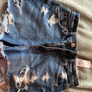 There are american eagle shorts that I had bought but I they are too big on me.